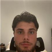 Professeur particulier donne des cours particuliers de mathématiques à des élèves en difficulté !